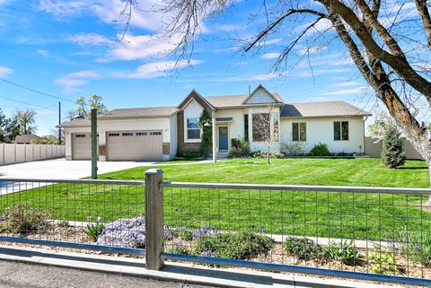 Photo of 2137 W 200 S, Marriott Slaterville, UT 84404 (MLS # 2149128)