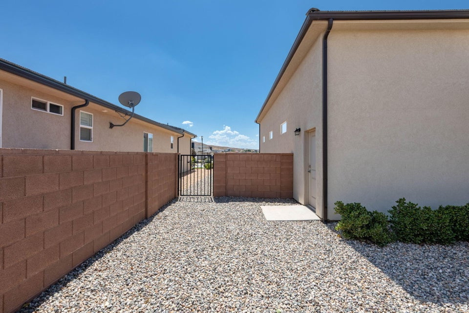 RIVERBEND AT SUNRISE VALLEY 2 - Residential