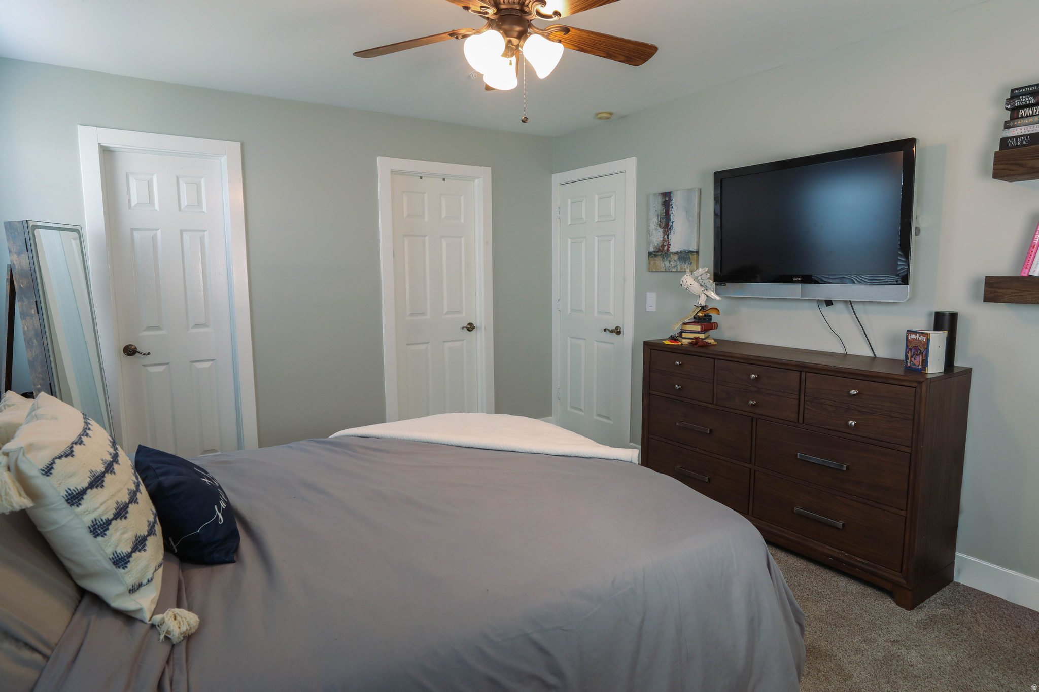 FOOTHILLS - Residential