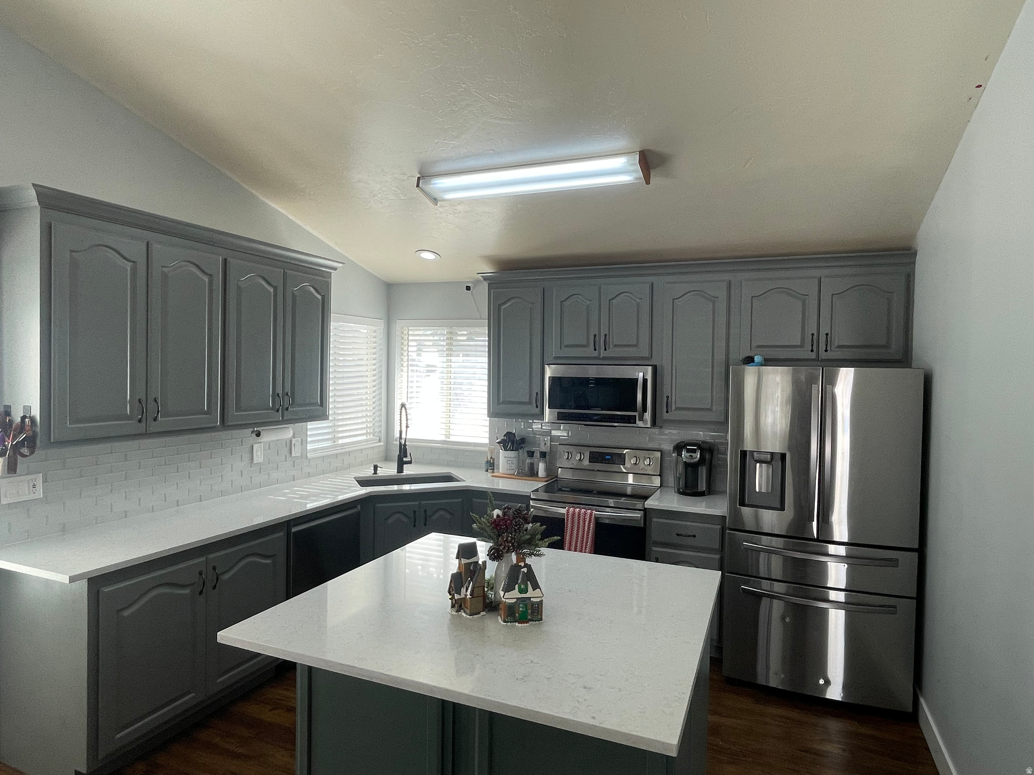 FOOTHILLS - Residential