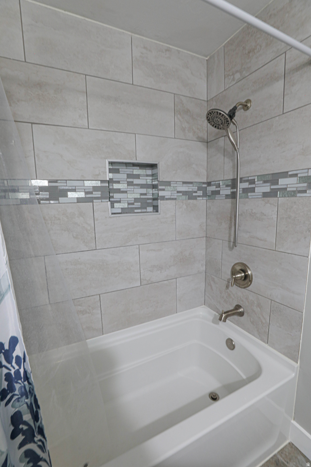 FOOTHILLS - Residential