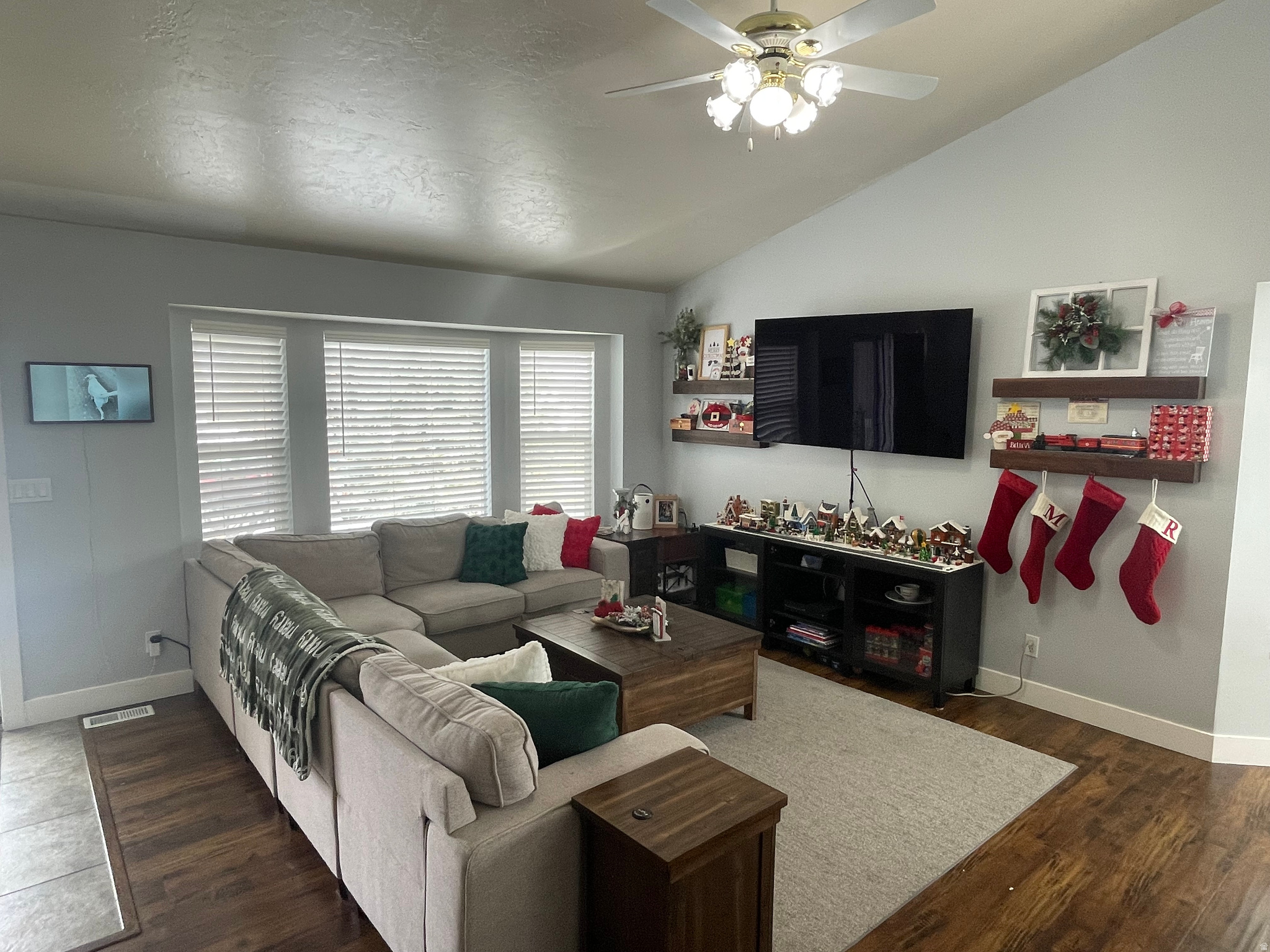 FOOTHILLS - Residential