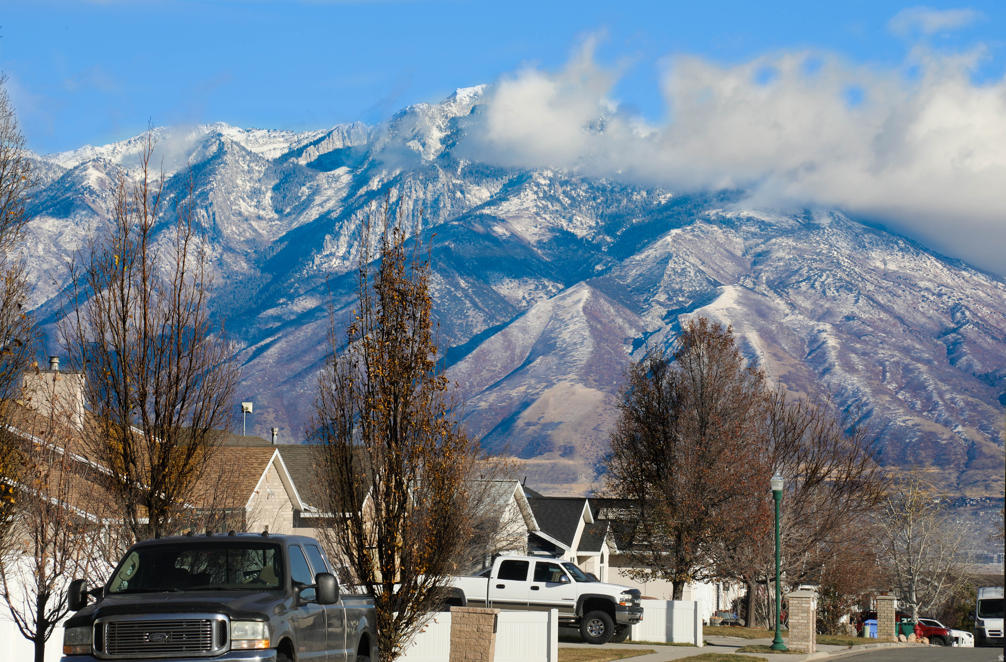 FOOTHILLS - Residential