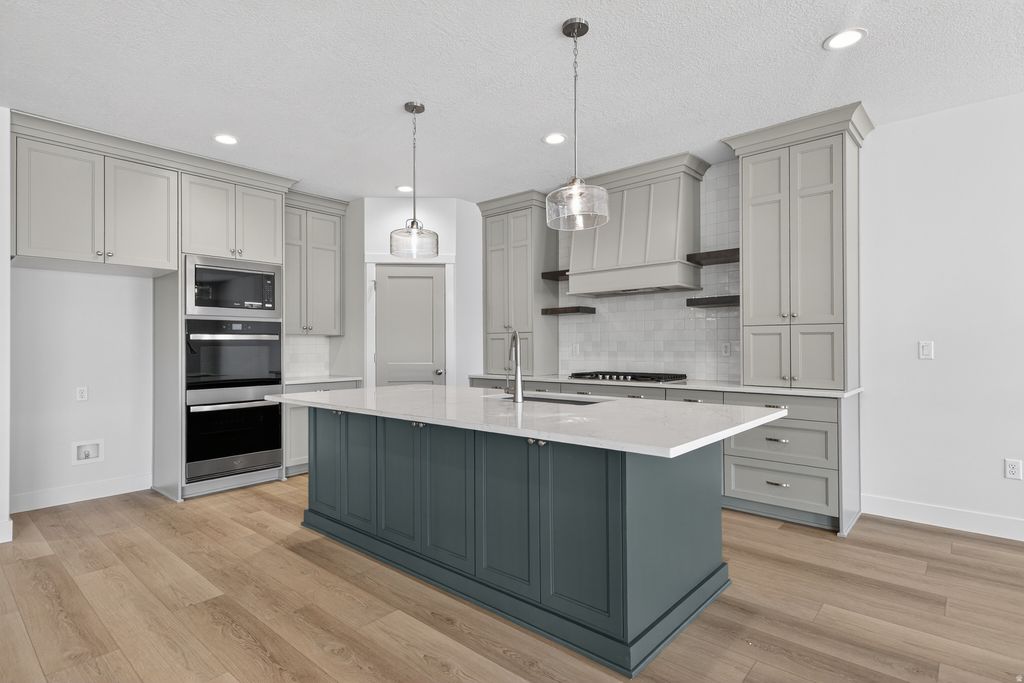 Photo of 60 W GLEN WAY #113, South Weber, UT 84405 (MLS # 2156873)