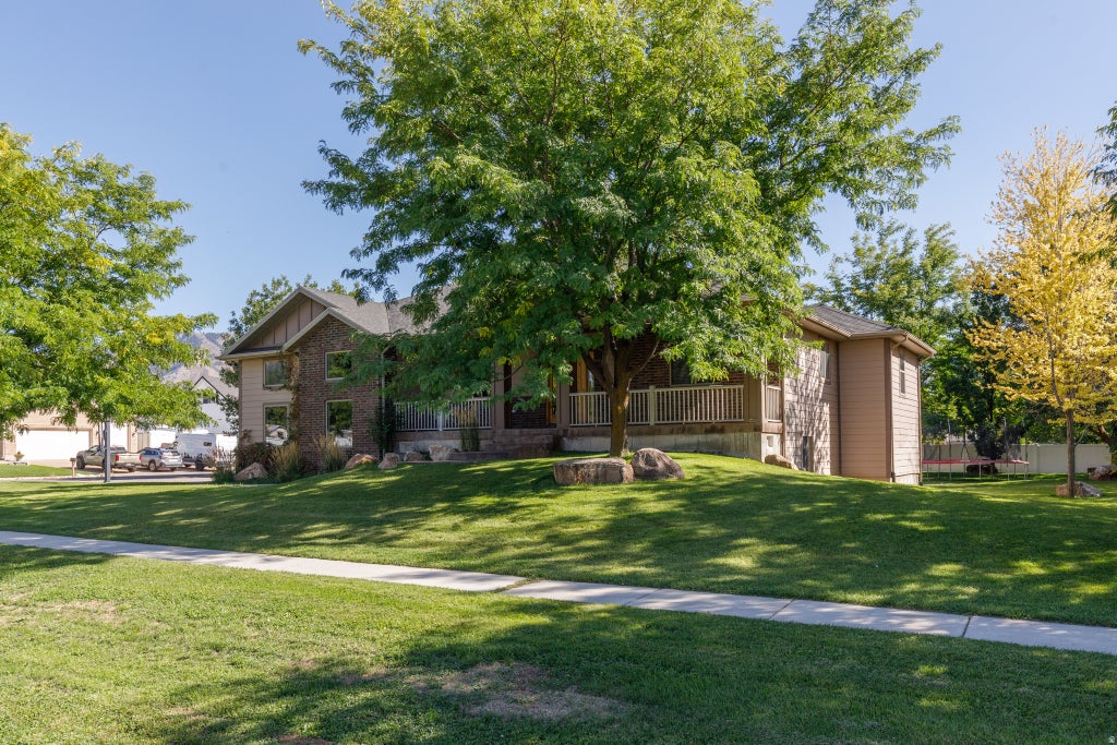 Photo of 217 S 150 W, Hyde Park, UT 84318 (MLS # 2182937)