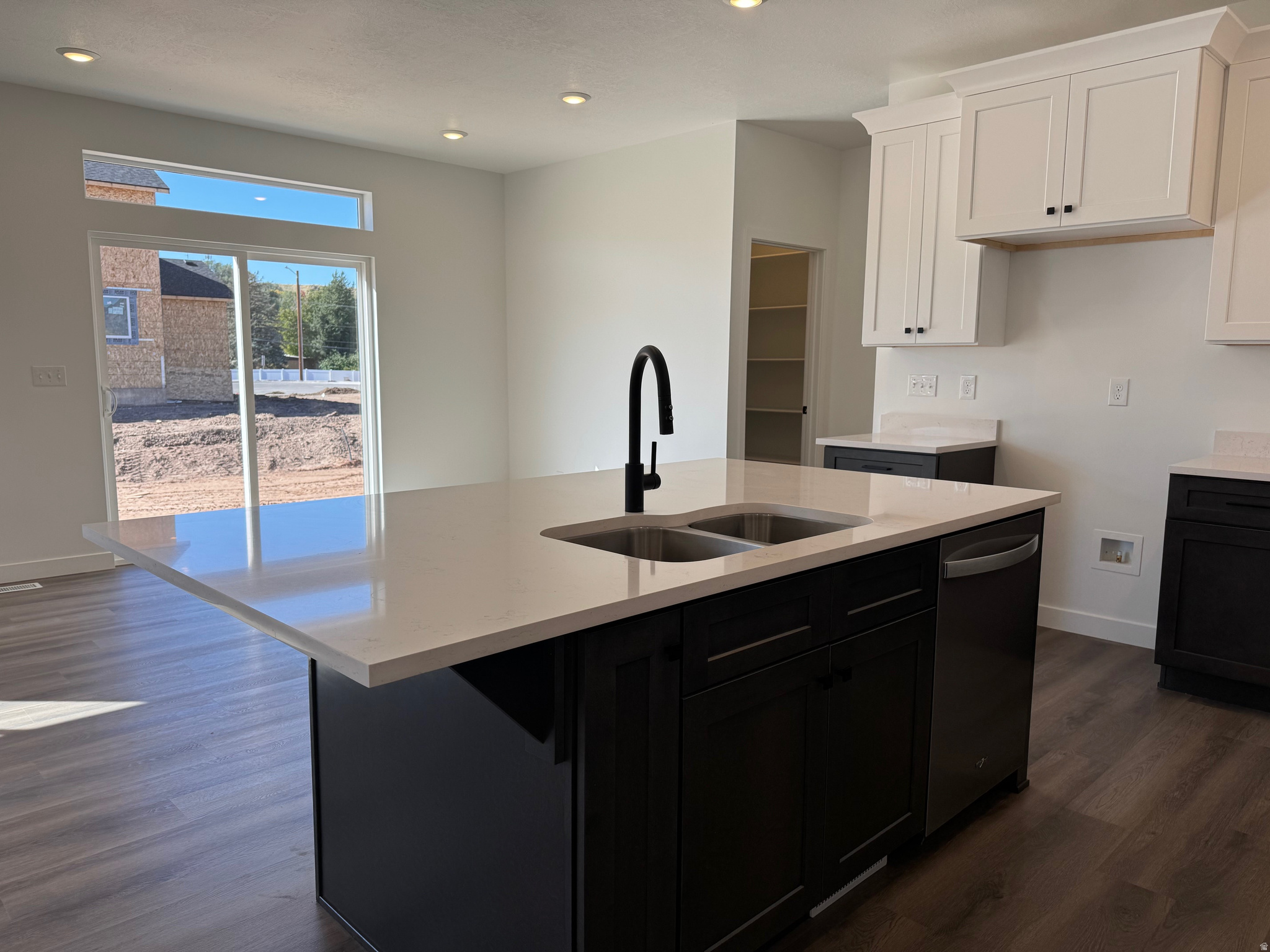 RIVERSIDE ESTATES - Residential