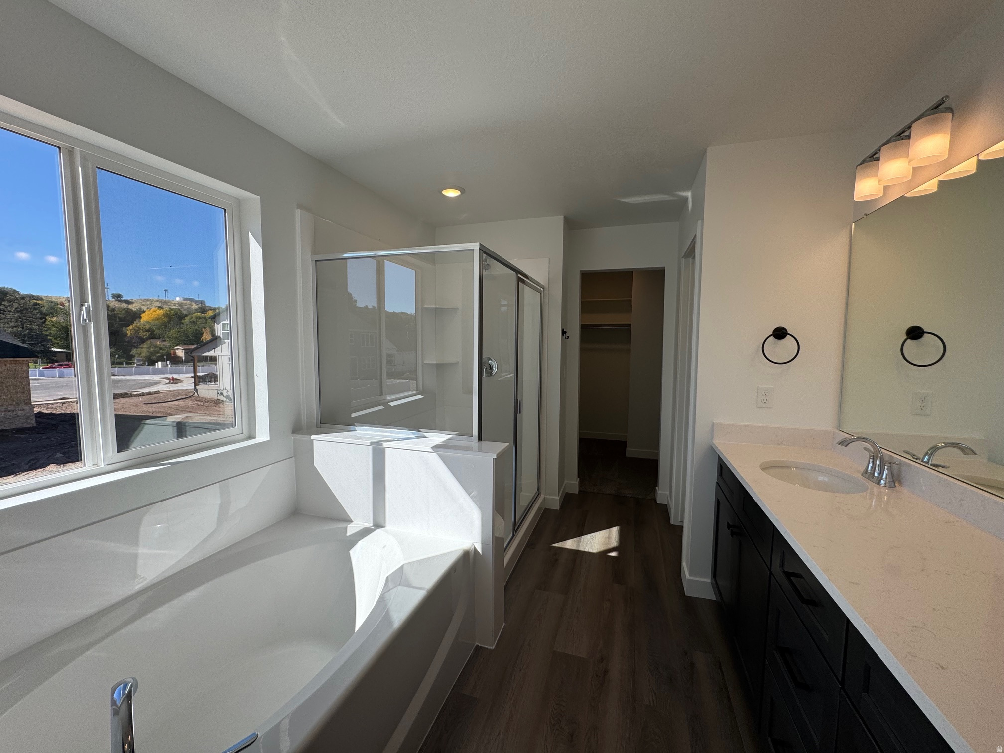 RIVERSIDE ESTATES - Residential