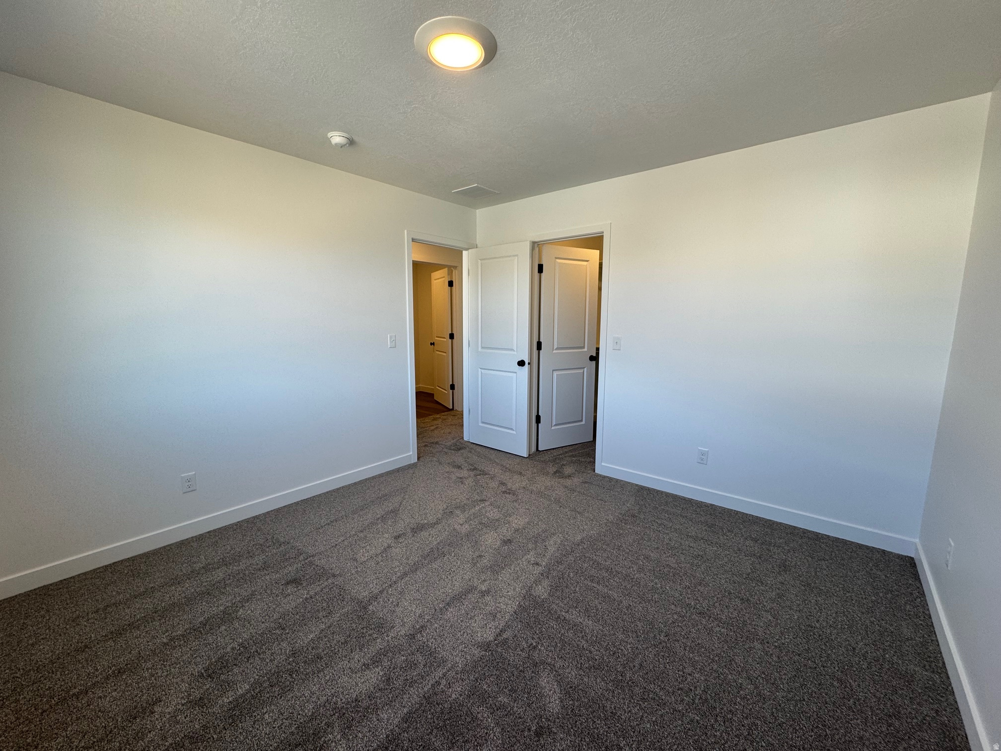 RIVERSIDE ESTATES - Residential