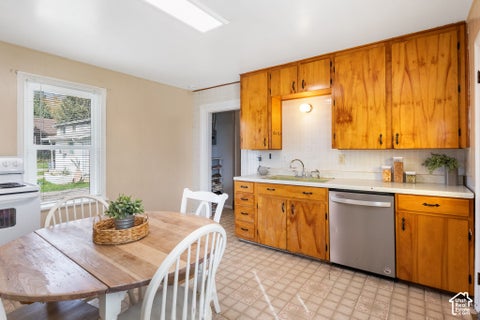 Tiny photo for 125 N 100 W, Pleasant Grove, UT 84062 (MLS # 2189183)