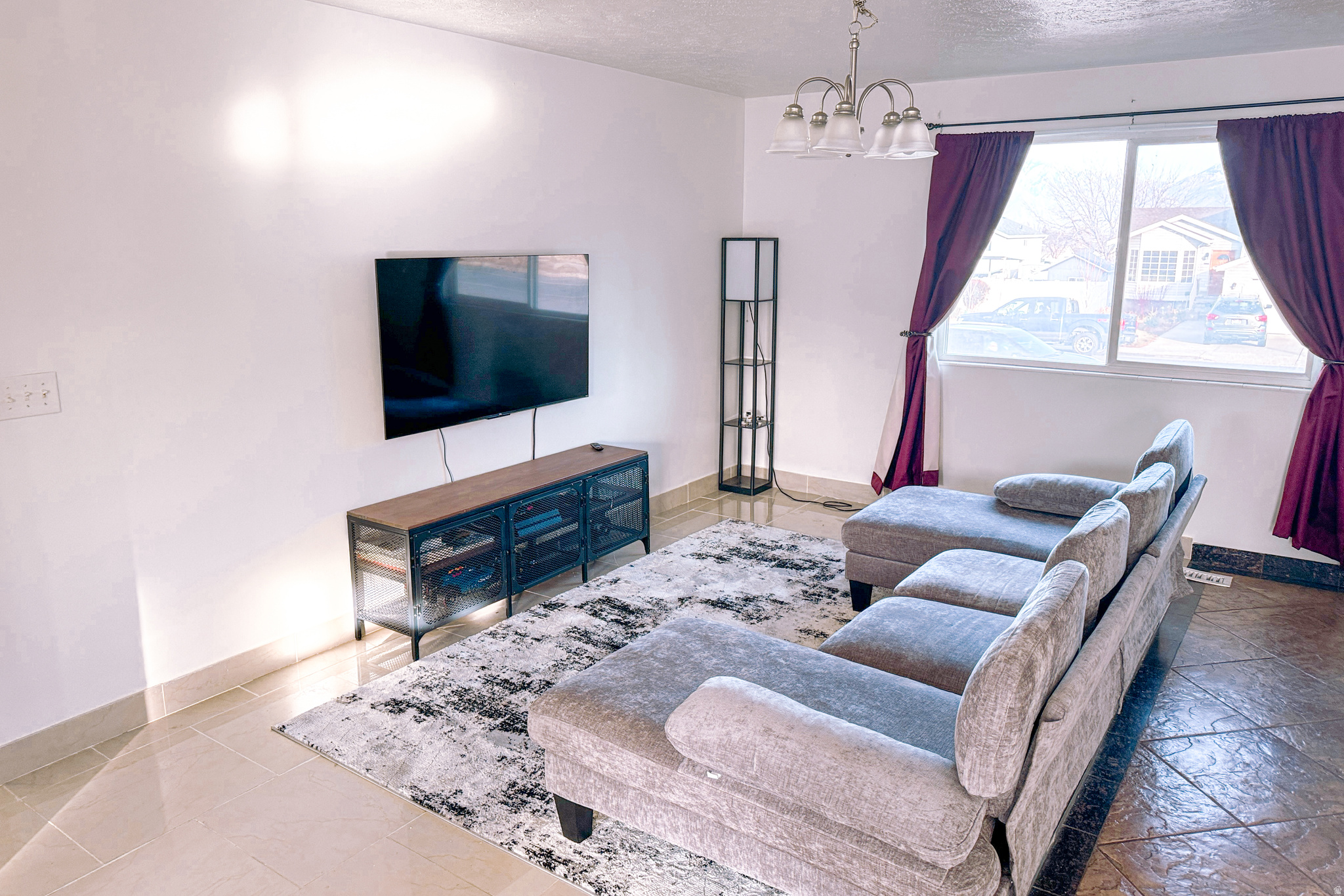 JORDAN HIGHLANDS - Residential