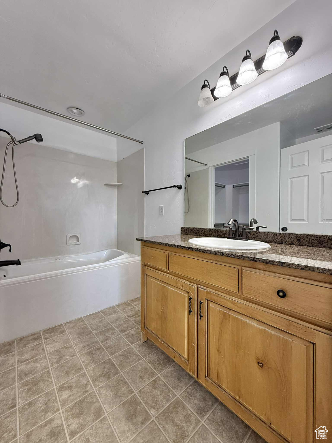 QUAIL RUN - Residential