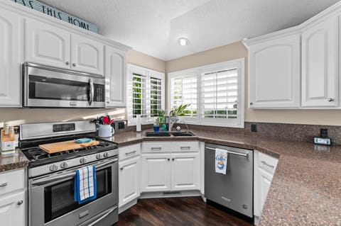 Tiny photo for 6265 S 2225 E, South Ogden, UT 84403 (MLS # 2161988)