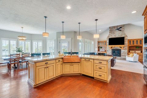 Tiny photo for 1355 W 1000 S, Mapleton, UT 84664 (MLS # 2152551)