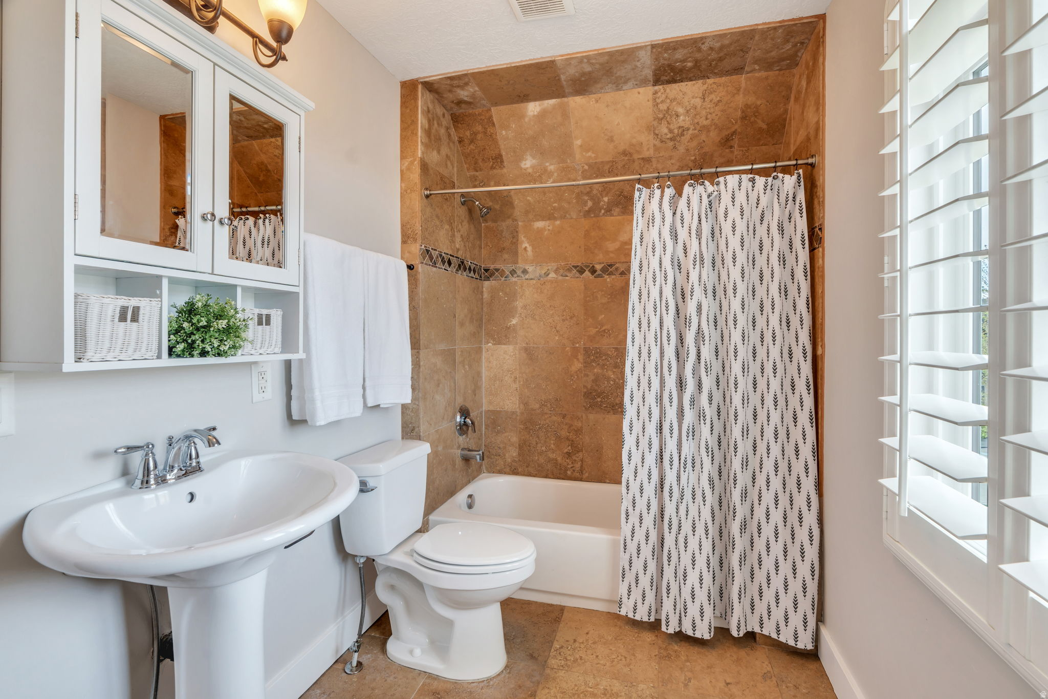 PHEASANT VIEW - Residential