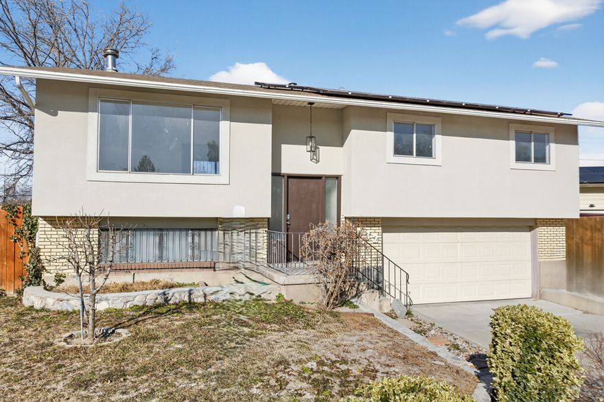 Refreshed 3-bed, 2-bath home in a convenient Salt Lake City location. Recent updates include brand-new interior paint throughout, new baseboards, and updated basement finish work for a clean and updated feel.  Move-in ready with easy access to downtown, I-215, parks, and local amenities. A great opportunity in a growing area-don't miss it!