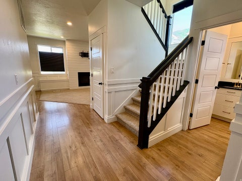 Tiny photo for 104 W GLENNA WAY, Farmington, UT 84025 (MLS # 2169468)