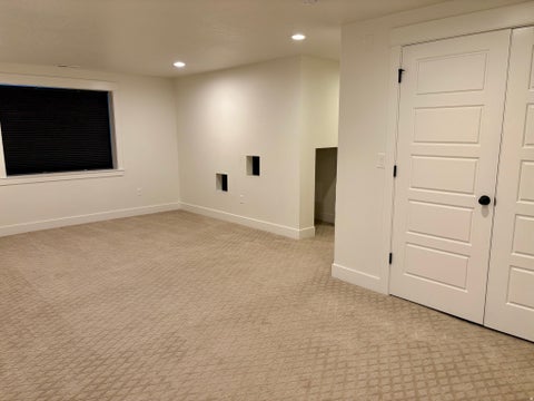 Tiny photo for 104 W GLENNA WAY, Farmington, UT 84025 (MLS # 2169468)