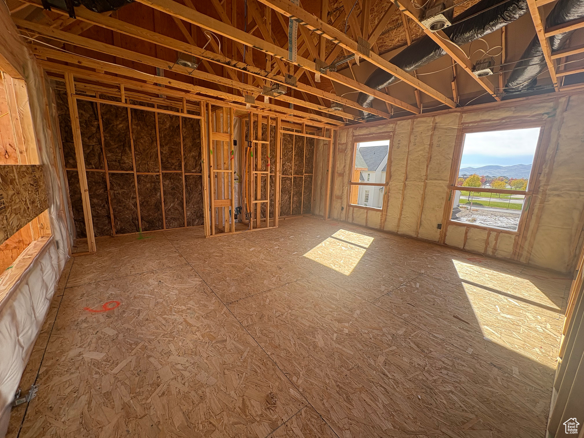 CAMDEN COMMONS - Residential