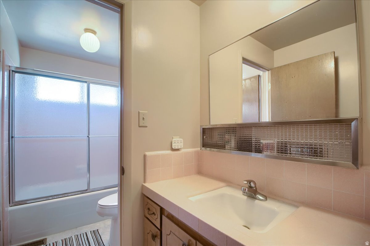 LAKEWOOD VILLAGE - Residential