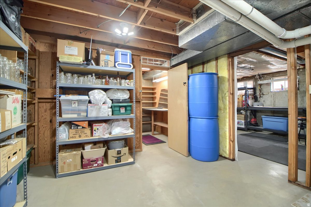 LAKEWOOD VILLAGE - Residential