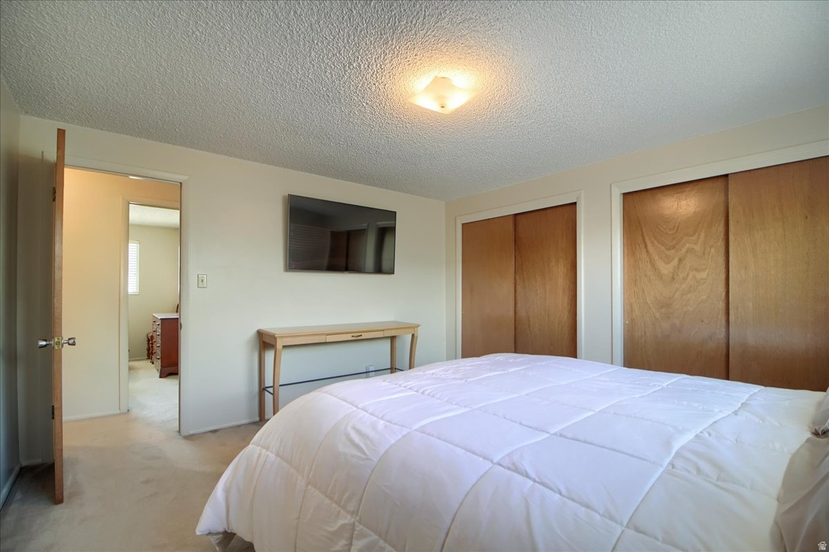 LAKEWOOD VILLAGE - Residential