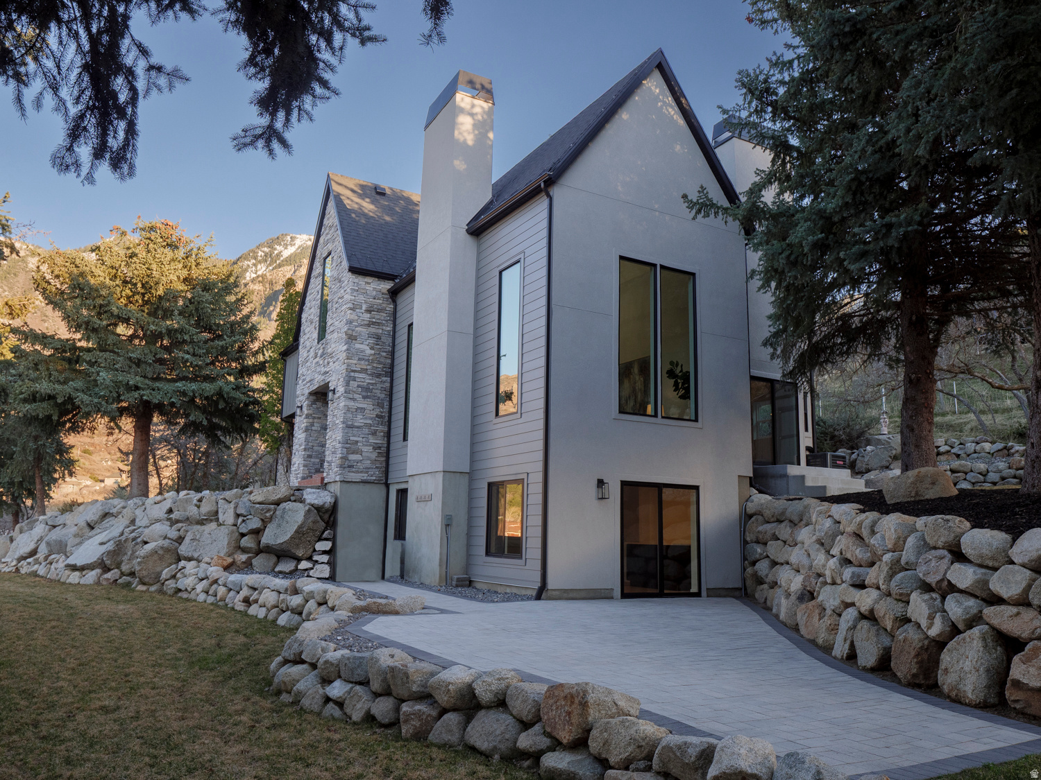 PEPPERWOOD CANYON - Residential