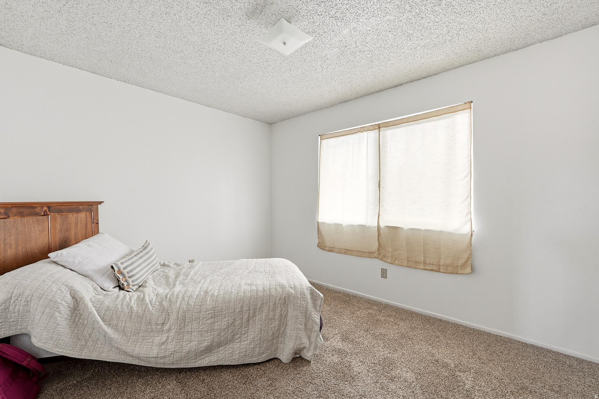 HILLSIDE VILLAS - Residential