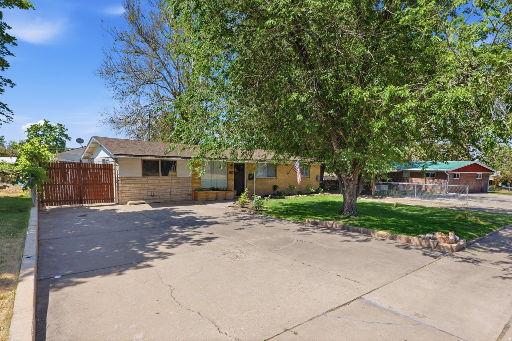 Photo of 174 W 650 N, Clearfield, UT 84015 (MLS # 2162526)