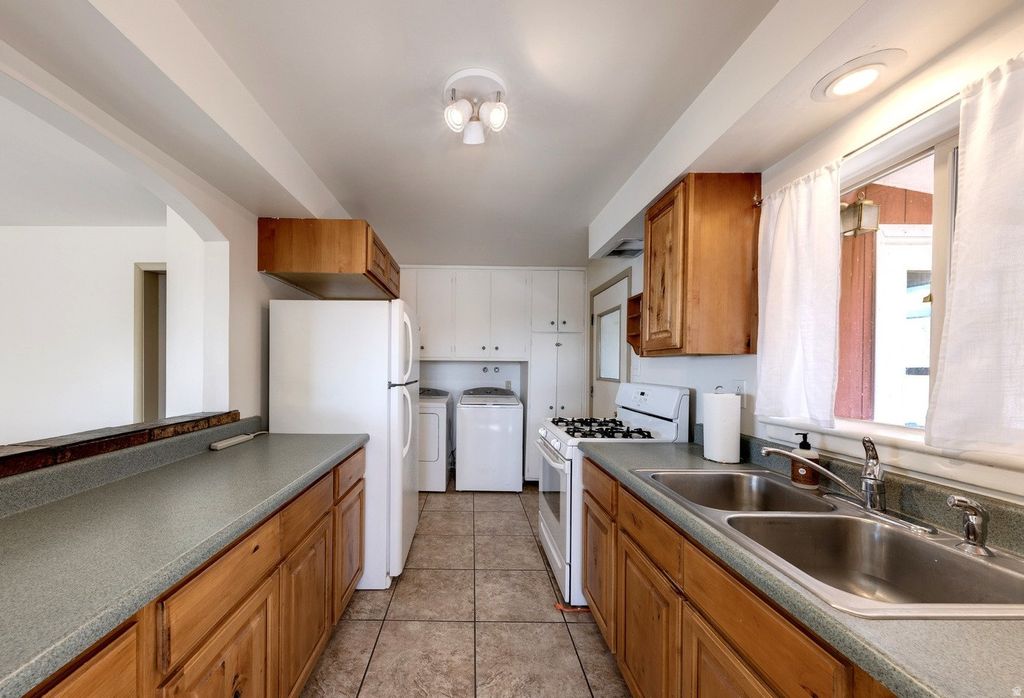 Photo of 296 W 200 S, Monticello, UT 84535 (MLS # 2135759)