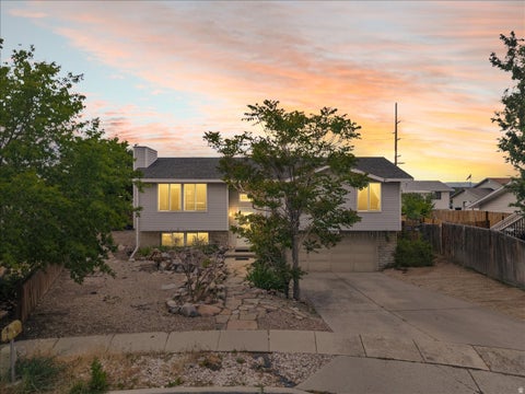 Homes For Sale - 5378 W Silvertip Dr<br/> West Valley City, UT 84118