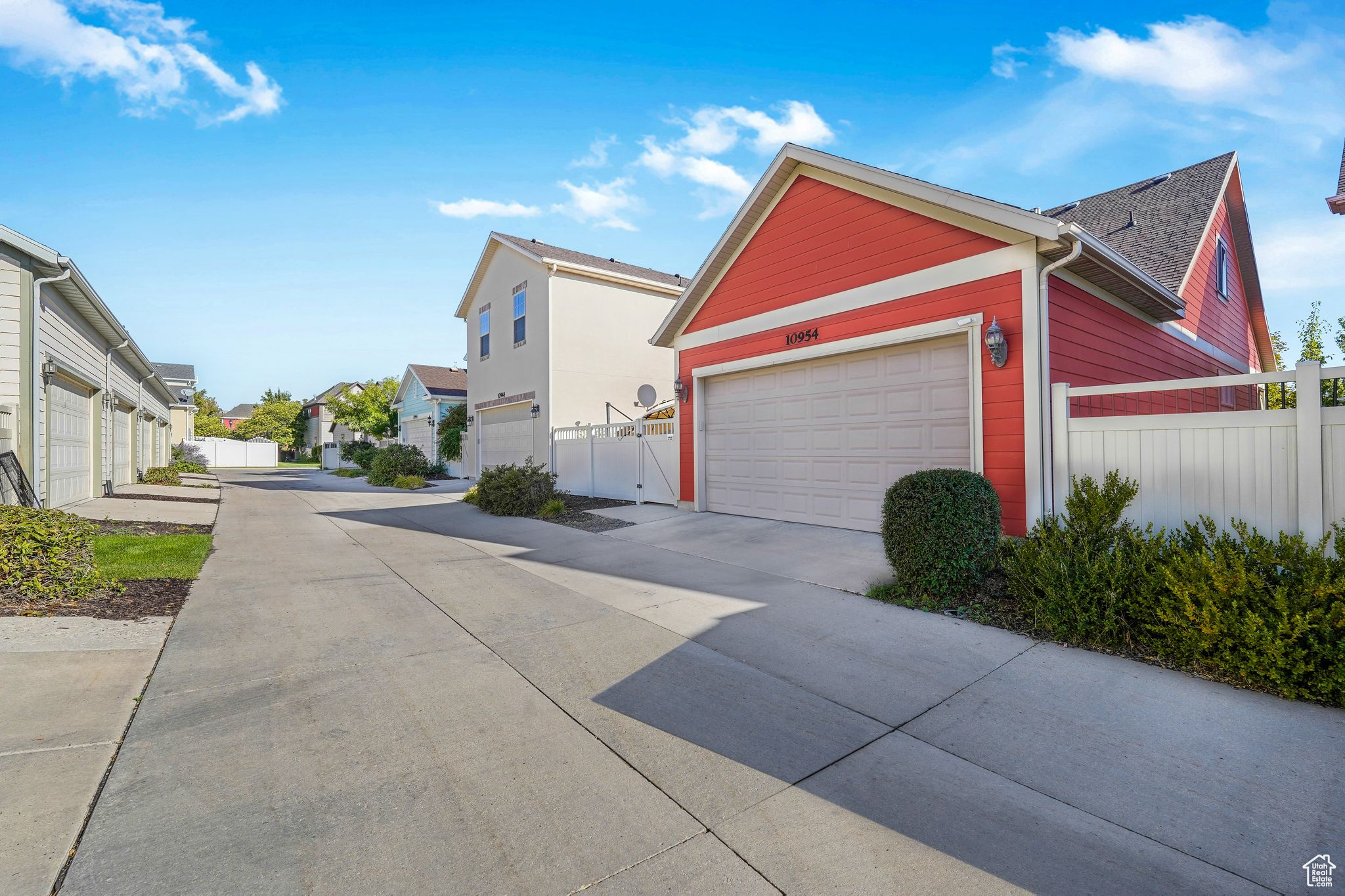 DAYBREAK - Residential