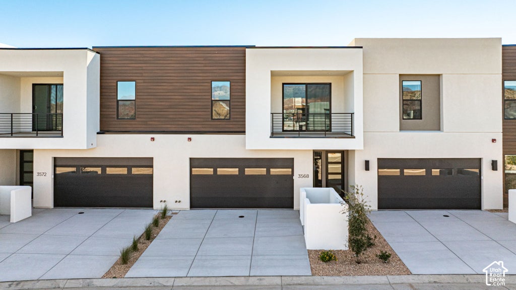 Photo of 3568 E AMANECER LN #85, Washington, UT 84780 (MLS # 2192860)