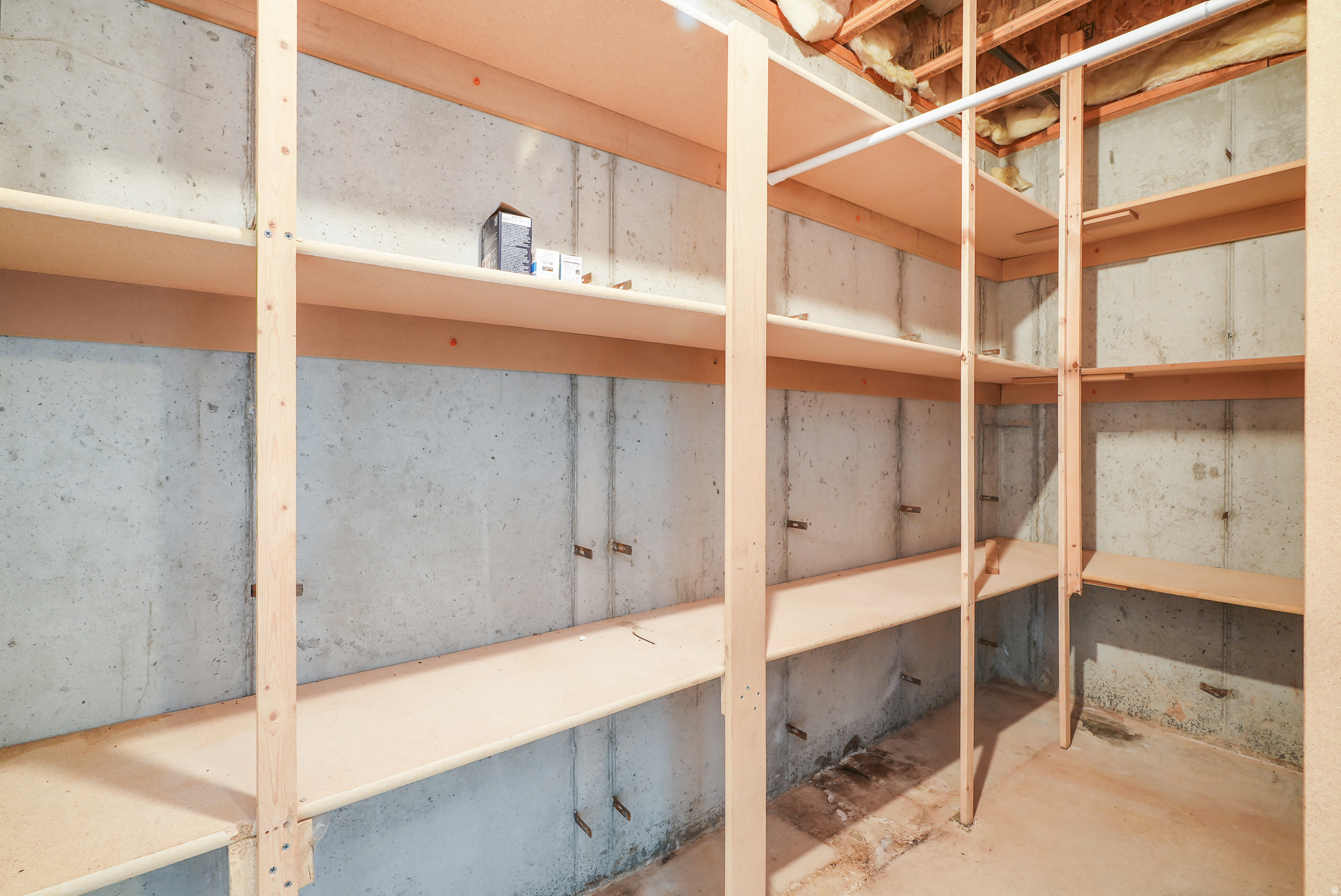 MAPLE MEADOWS - Residential Income