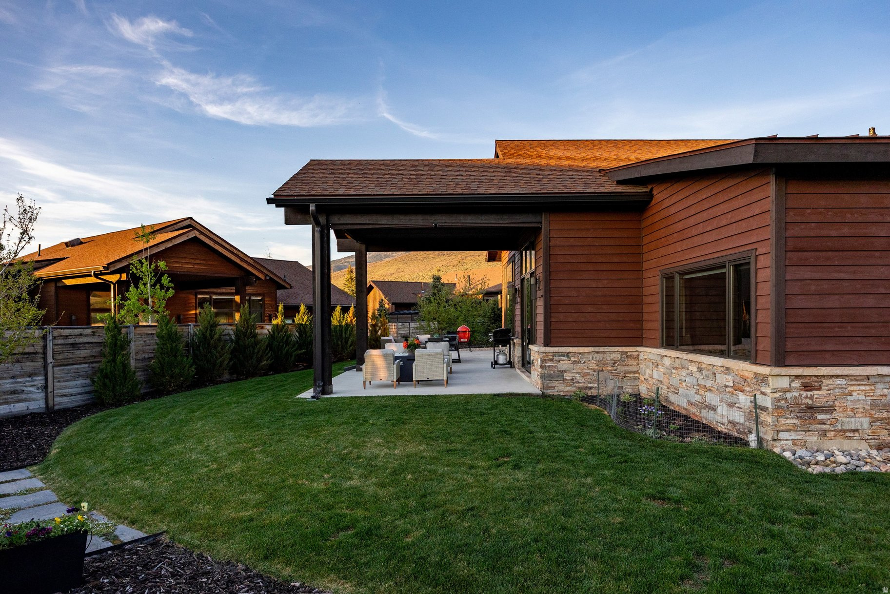 HIGH STAR RANCH - Residential