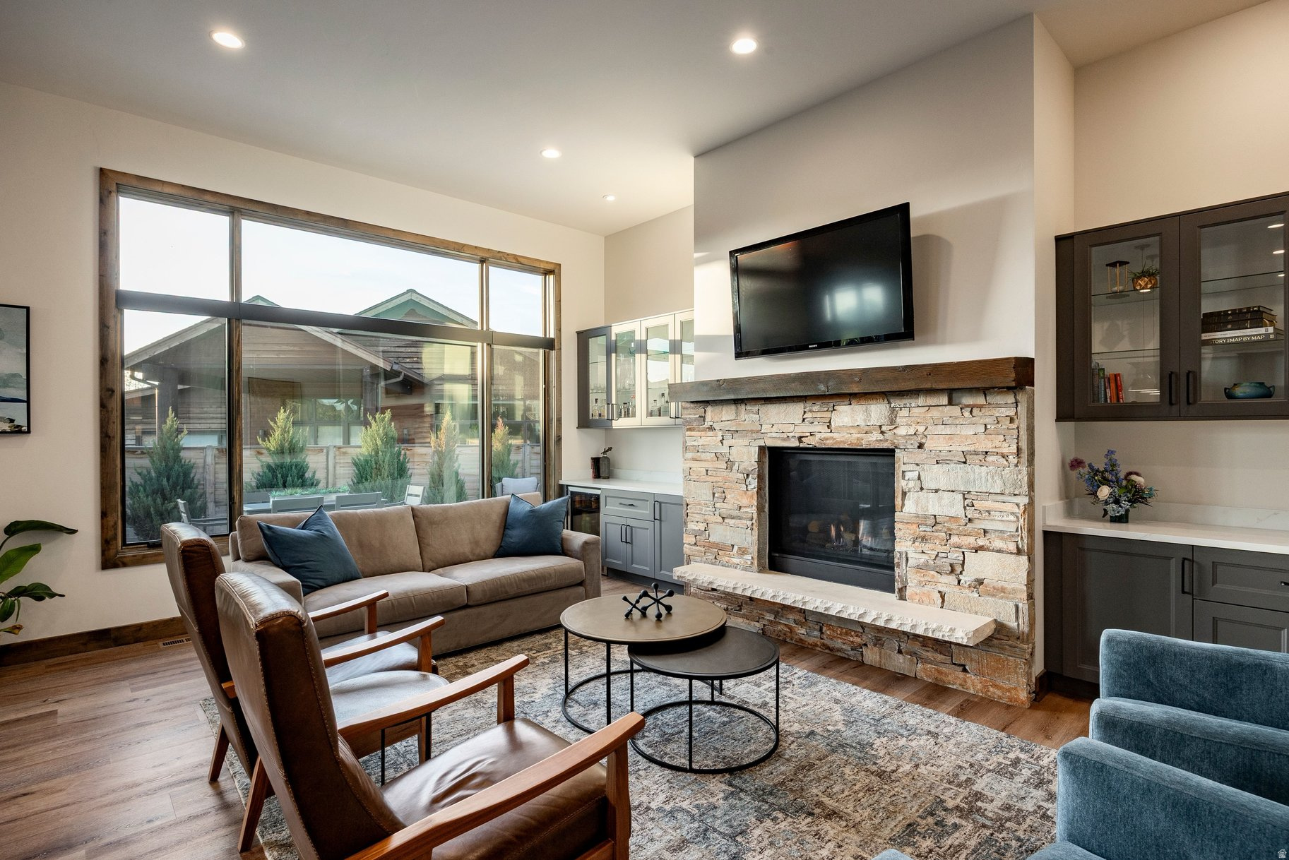 HIGH STAR RANCH - Residential