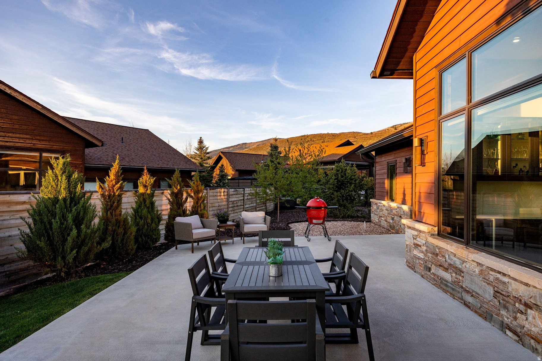 HIGH STAR RANCH - Residential