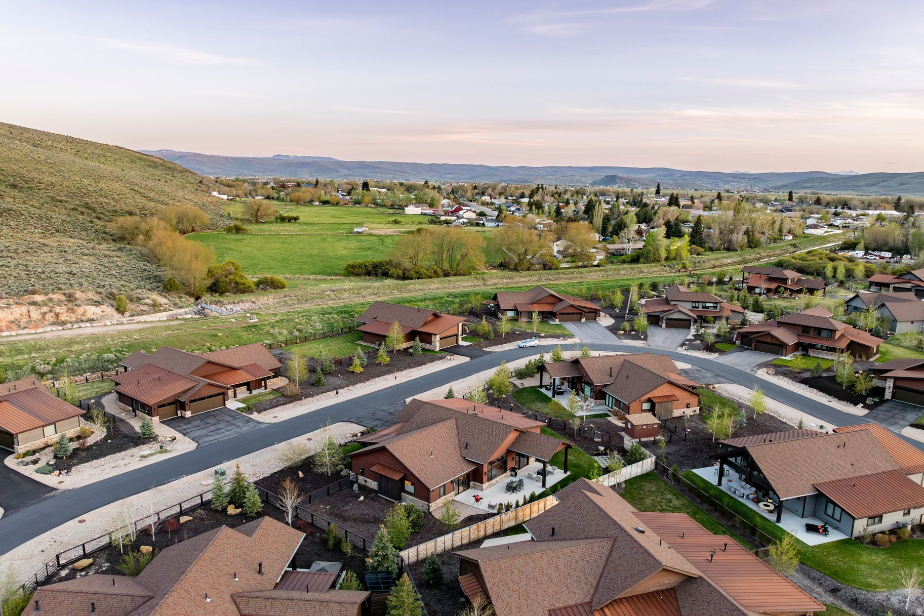 HIGH STAR RANCH - Residential