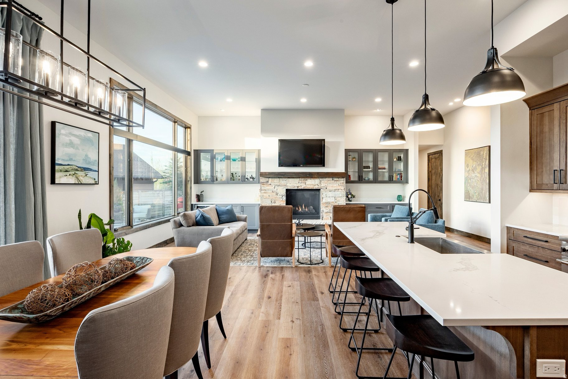 HIGH STAR RANCH - Residential