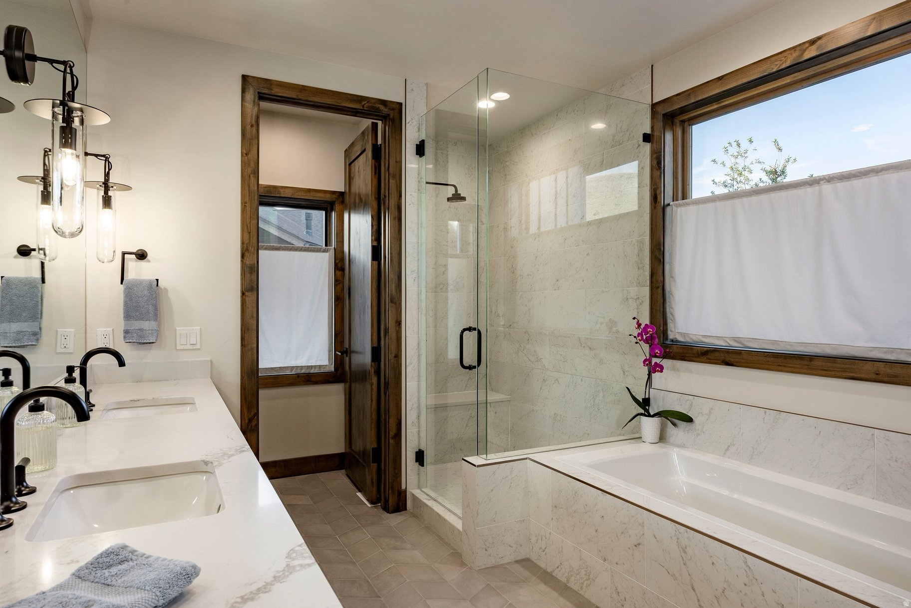 HIGH STAR RANCH - Residential
