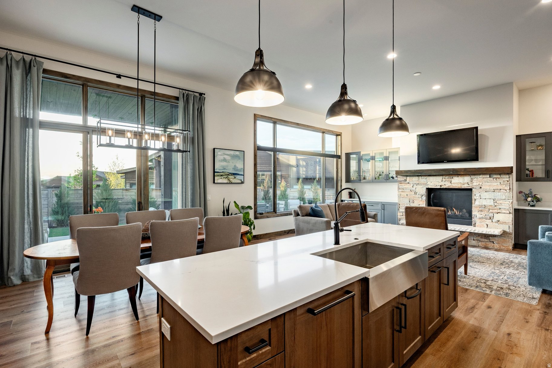 HIGH STAR RANCH - Residential