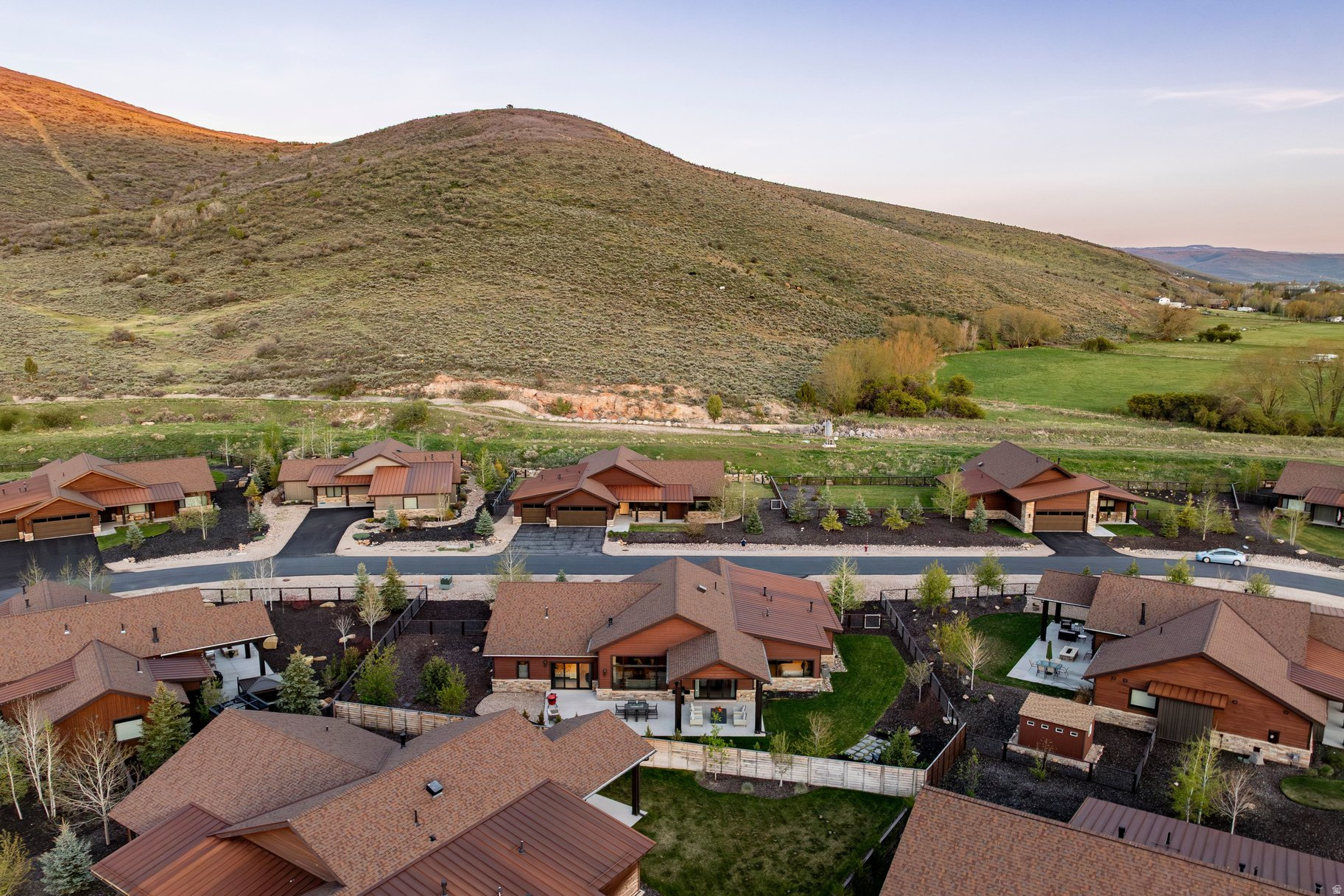 HIGH STAR RANCH - Residential