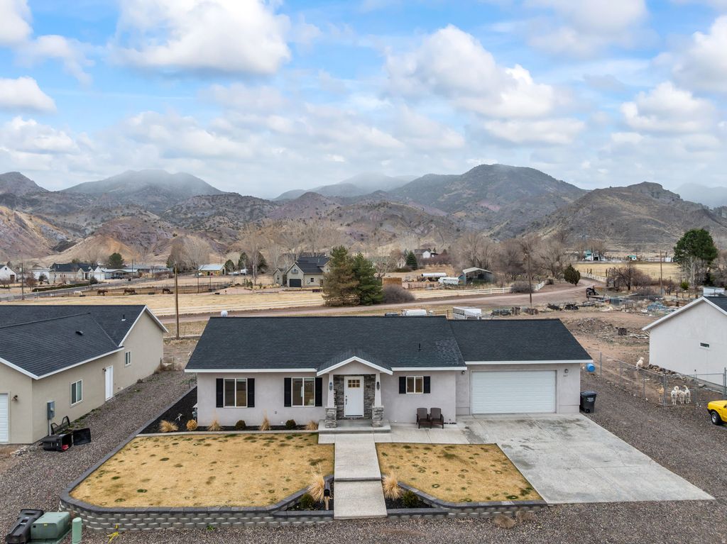 Photo of 847 S 300 E, Monroe, UT 84754 (MLS # 2140536)