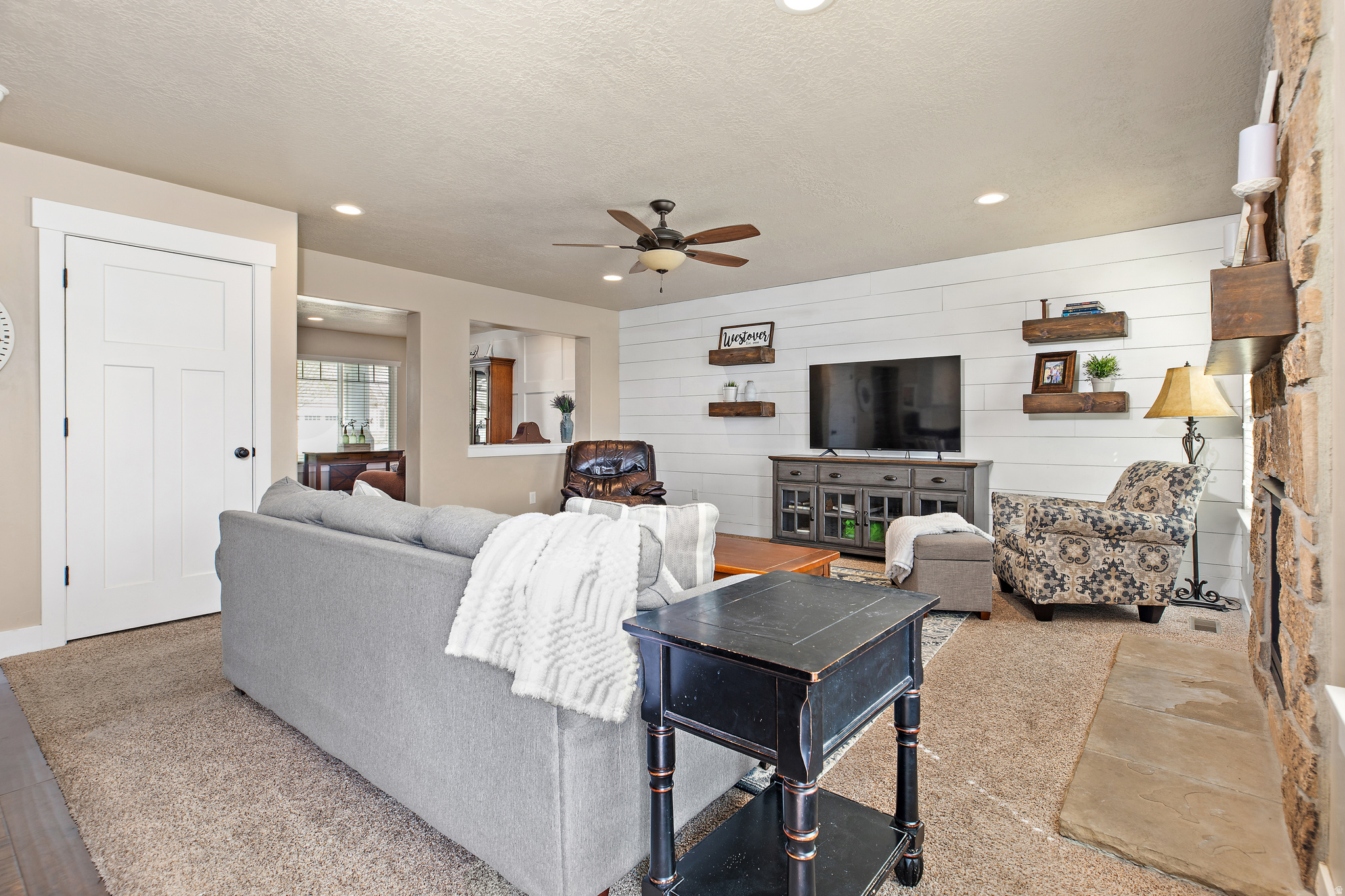 EAST MEADOWS ESTATES - Residential