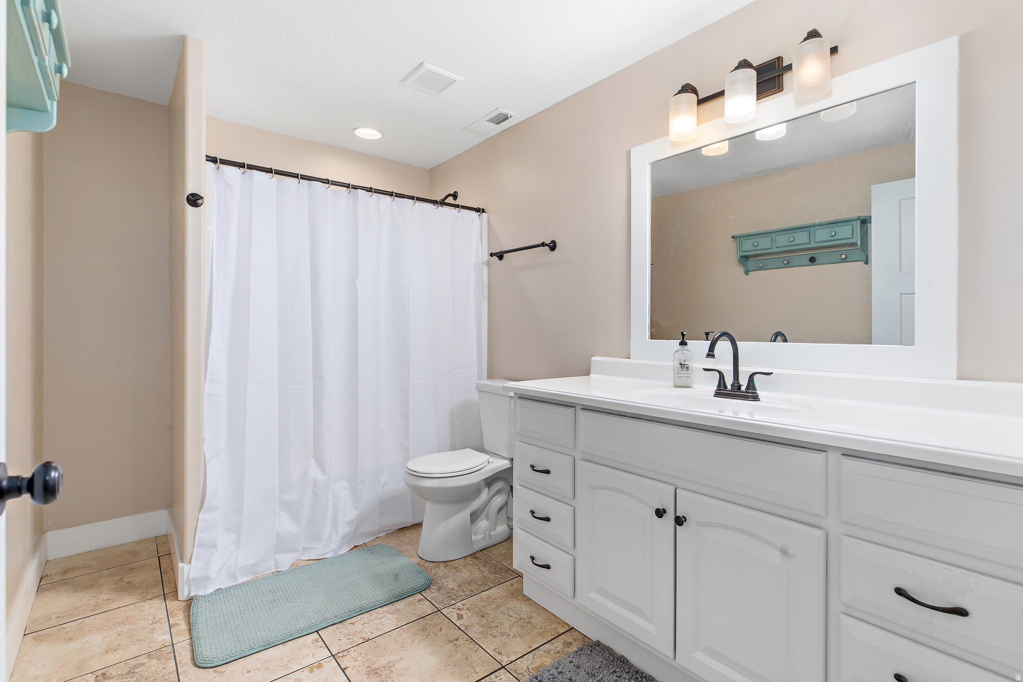 EAST MEADOWS ESTATES - Residential