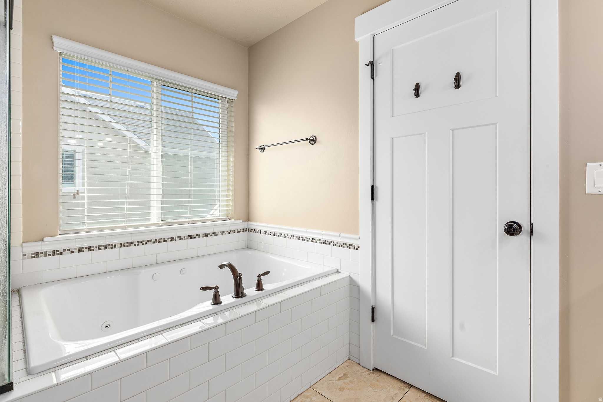 EAST MEADOWS ESTATES - Residential