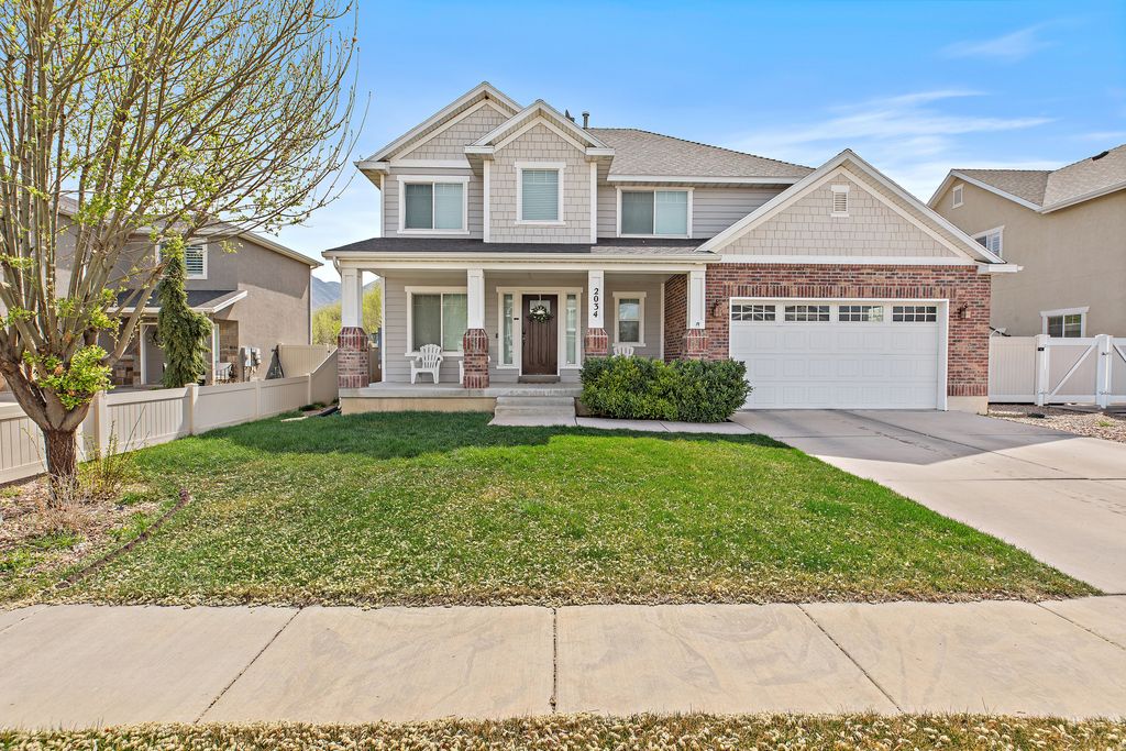 Photo of 2034 E 800 S, Spanish Fork, UT 84660 (MLS # 2146615)