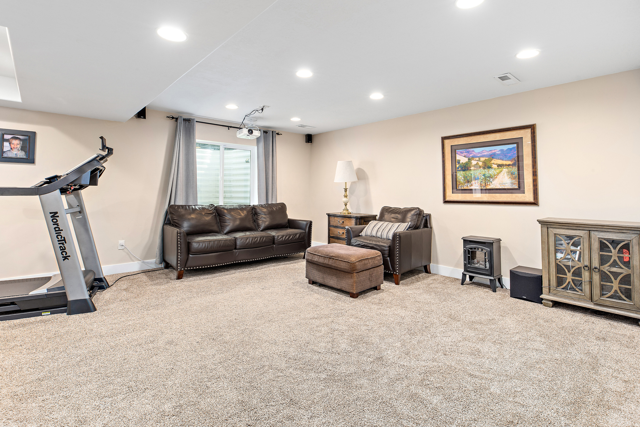 EAST MEADOWS ESTATES - Residential