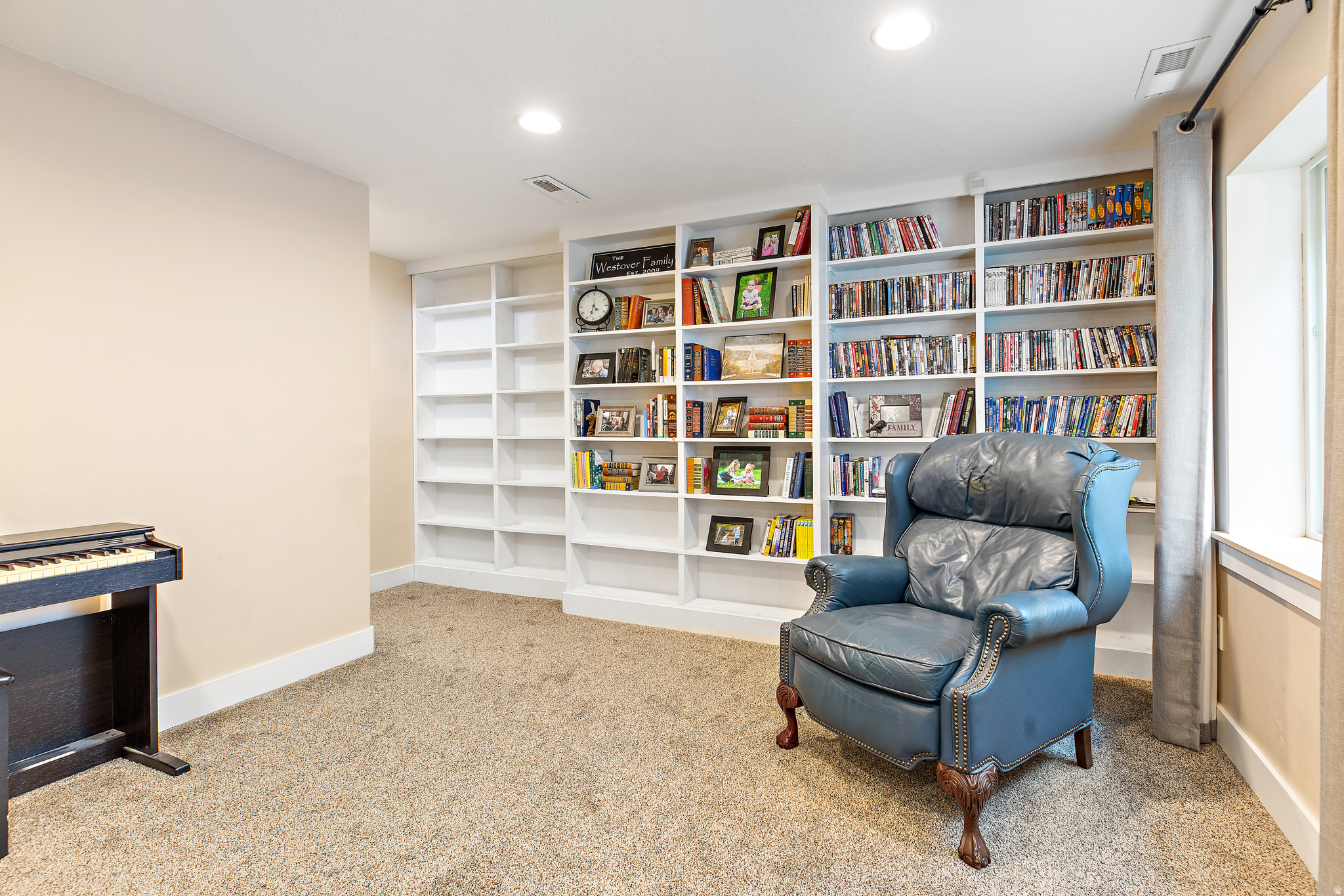 EAST MEADOWS ESTATES - Residential