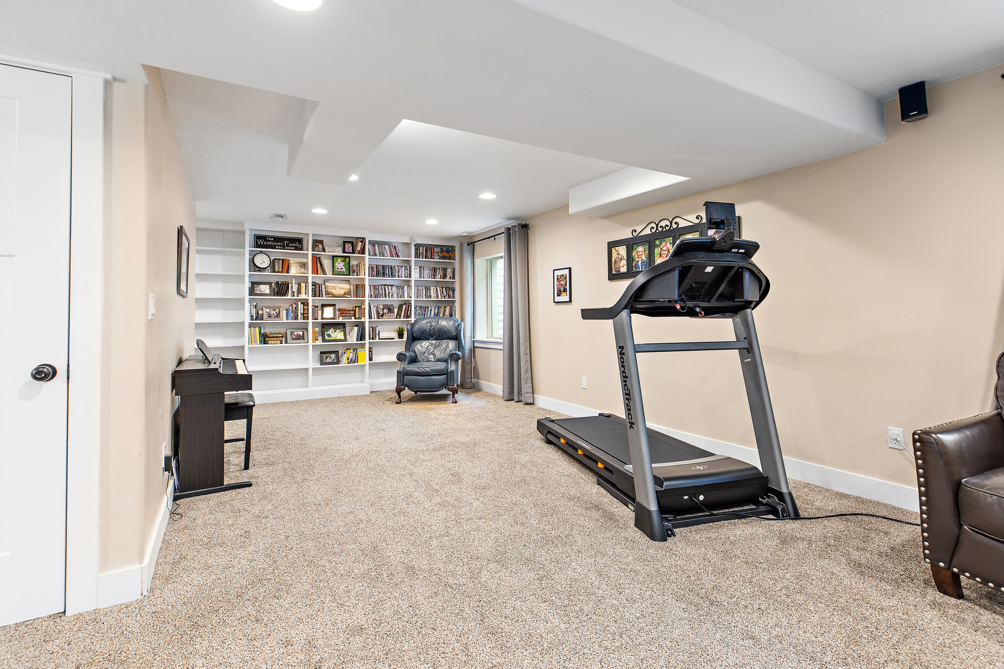 EAST MEADOWS ESTATES - Residential