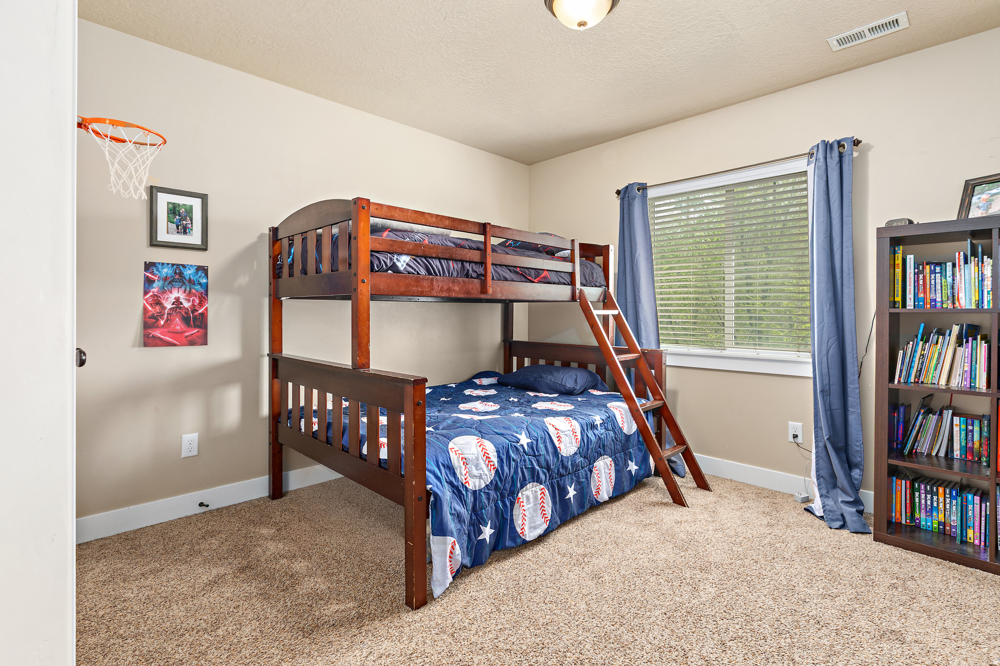 EAST MEADOWS ESTATES - Residential